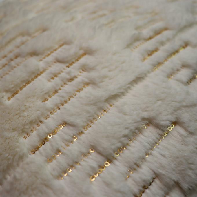 Elegante manta de pelo falso desechable lujosa bordada manta de pelo de peluche 4