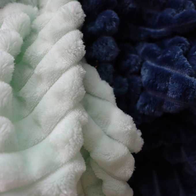 320 gramos suave de peluche de coral de lana manta caliente manta de lanzamiento de minky 4